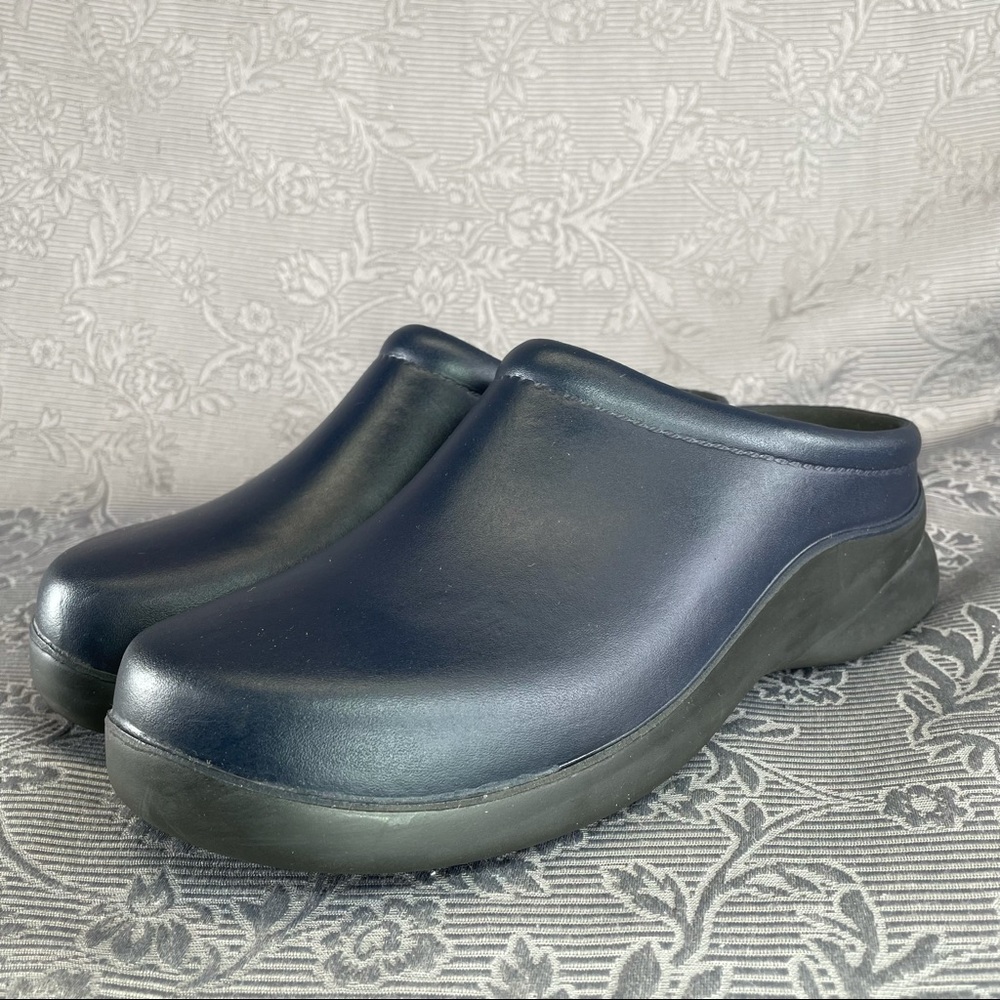Klogs USA Genuine Polyurethane Clog US Womens 7 M